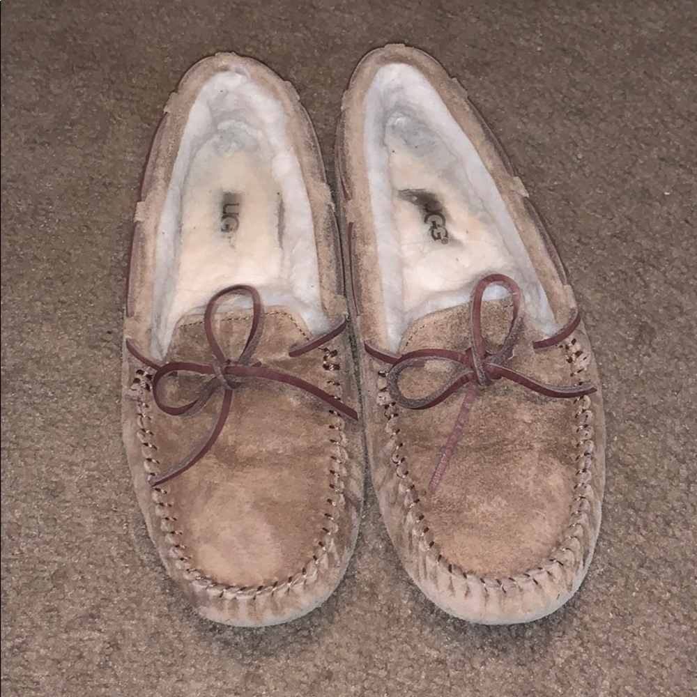 Ugg house shoes